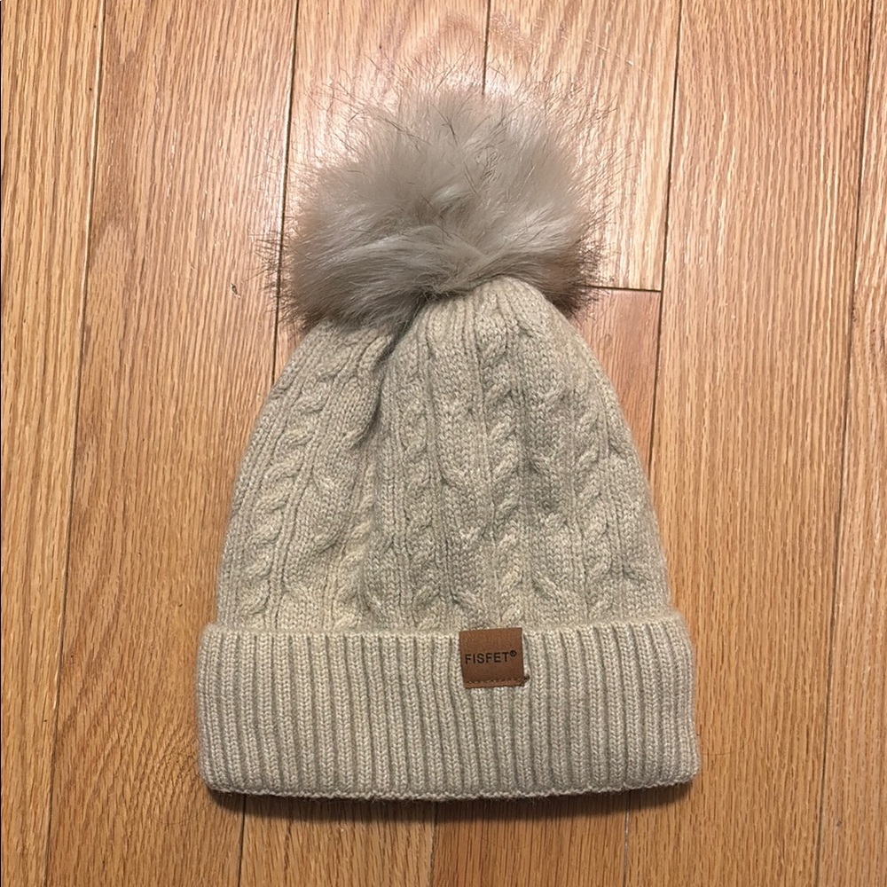 Cozy Cream Knit Beanie with Faux Fur Pom
